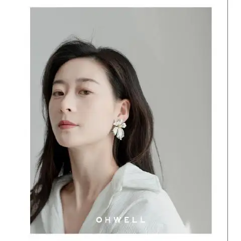 고급스러운 레트로 홍콩 스타일 꽃 귀걸이, 독특하고 과 - Vintage Fashion Hong Kong 리뷰 및 가격
