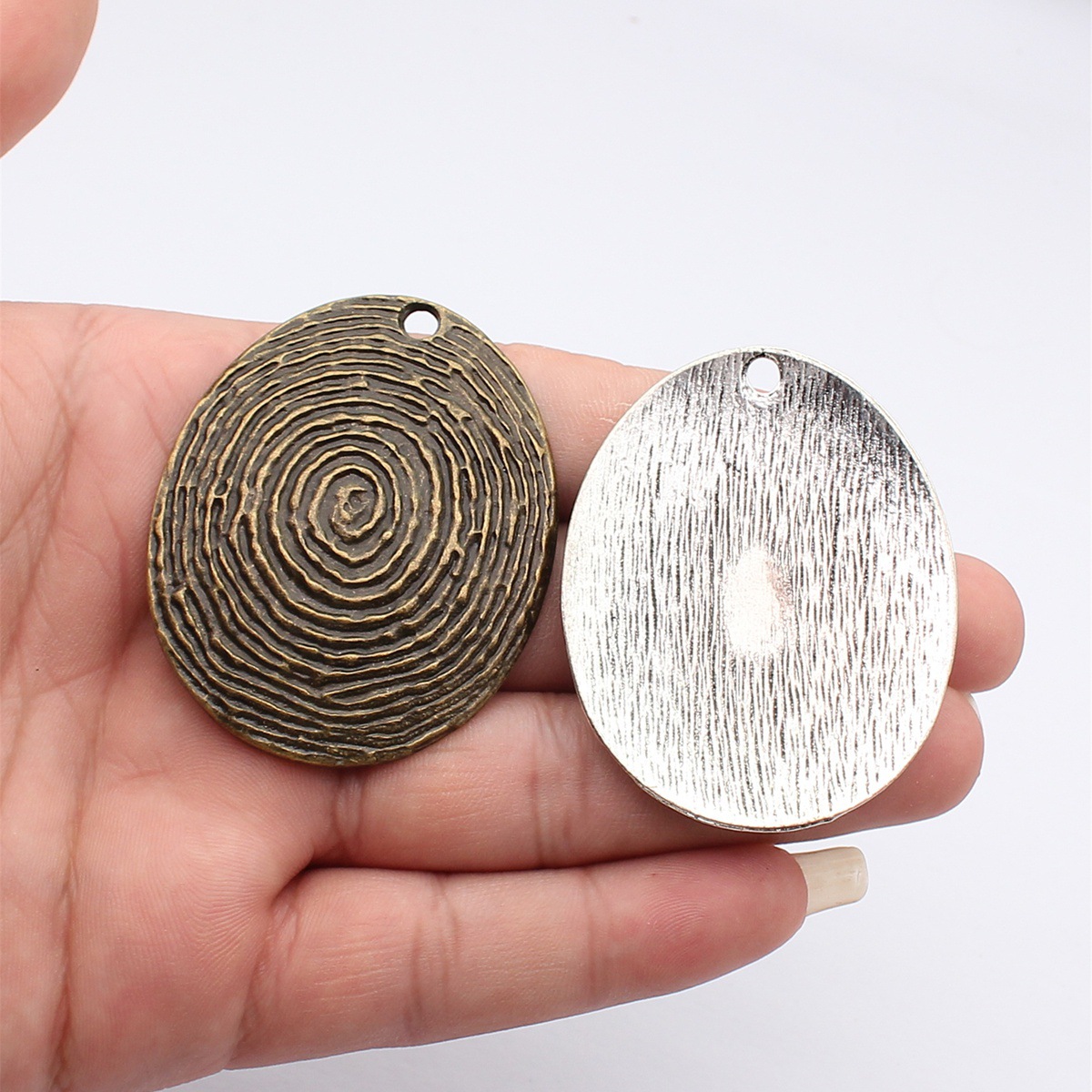 WYSIWYG 1pcs 59x47mm 2 색 골동품 청 - Vintage Fashion Words 리뷰 및 가격